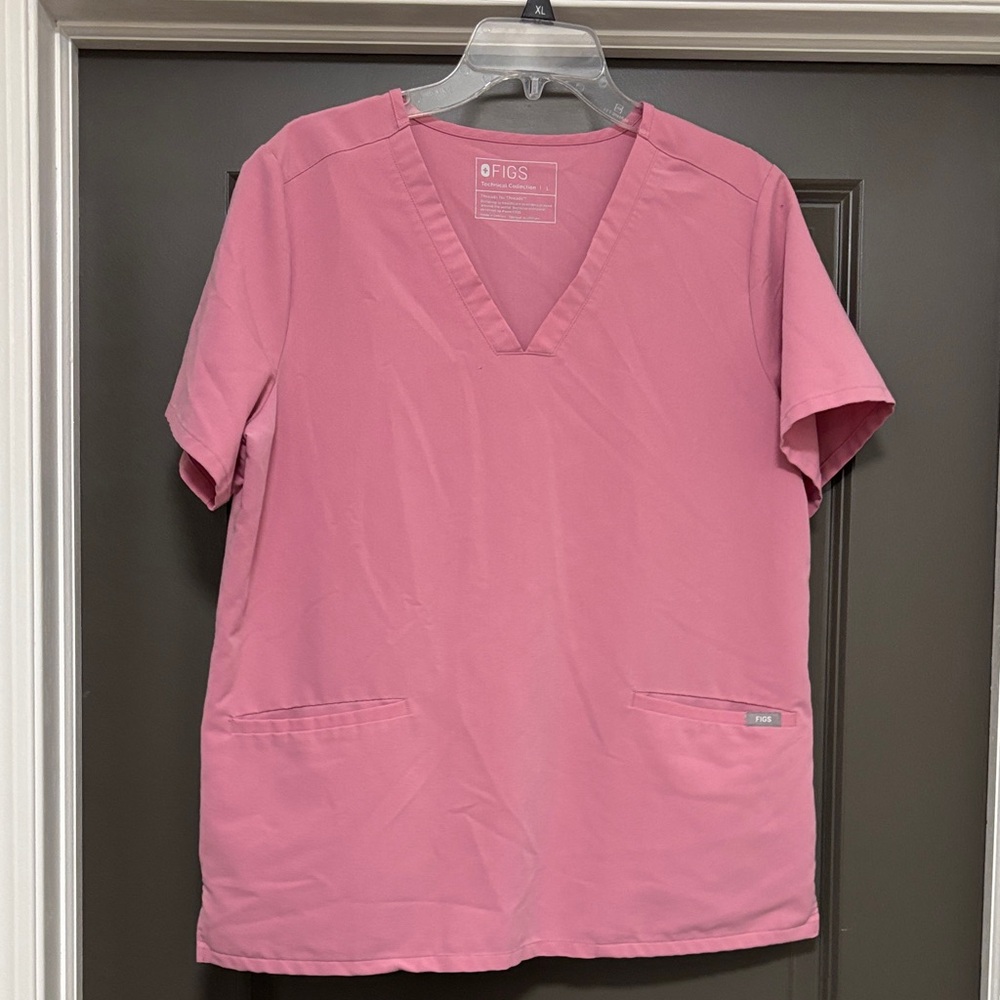 FIGS Casma Three-Pocket Scrub Top L
